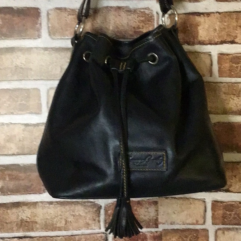 Dooney & Bourke Triple black Bucket bag janky - Picture 3 of 8